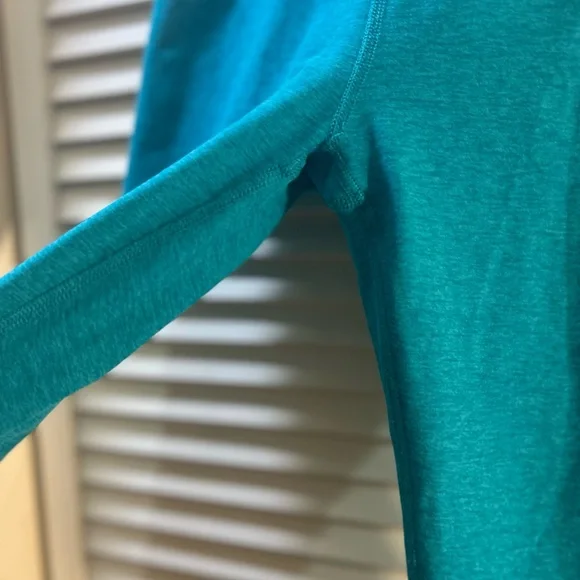 Beyond Yoga Teal Leggings - Picture 9 of 10